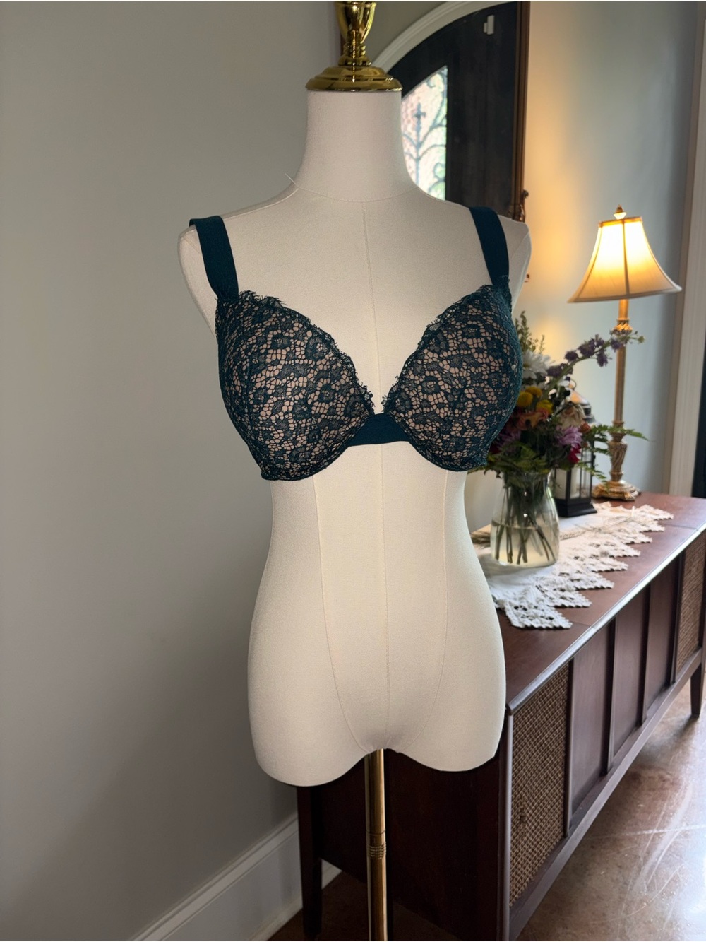 Victoria's Secret Teal Lace Plunge Underwire Bra 34DD